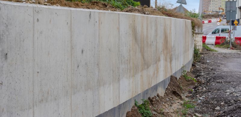 Concrete Retaining Wall Installation